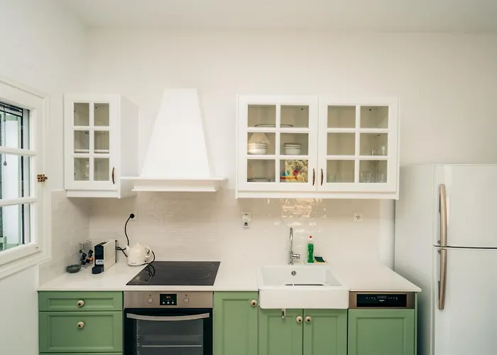 La Maison De Lilac-luxurious Olive Grove