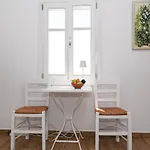 La Maison De Lilac-luxurious Olive Grove Apartment *