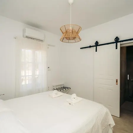 La Maison De Lilac-luxurious Olive Grove *