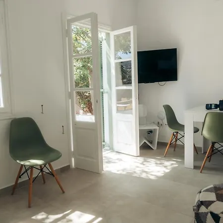 La Maison De Lilac-luxurious Olive Grove Apartment